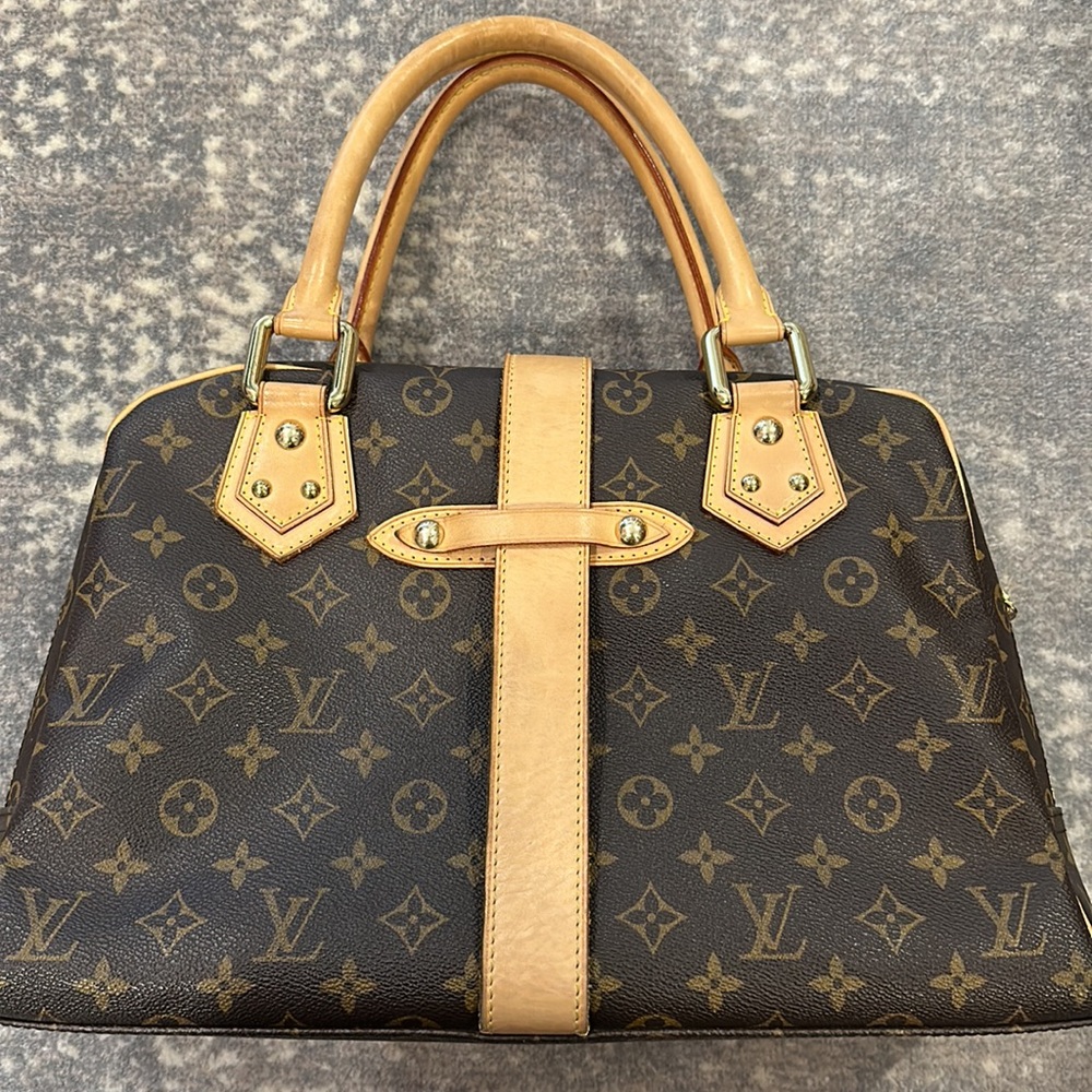 LOUIS VUITTON MANHATTAN GM WORN ONCE WITH ORIGINAL DUST BAG - Picture 3 of 16